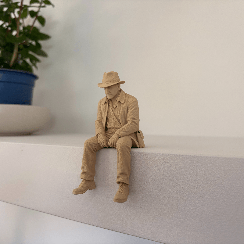 Statue d'explorateur beige mat - Home Office Bookshelves avis et prix